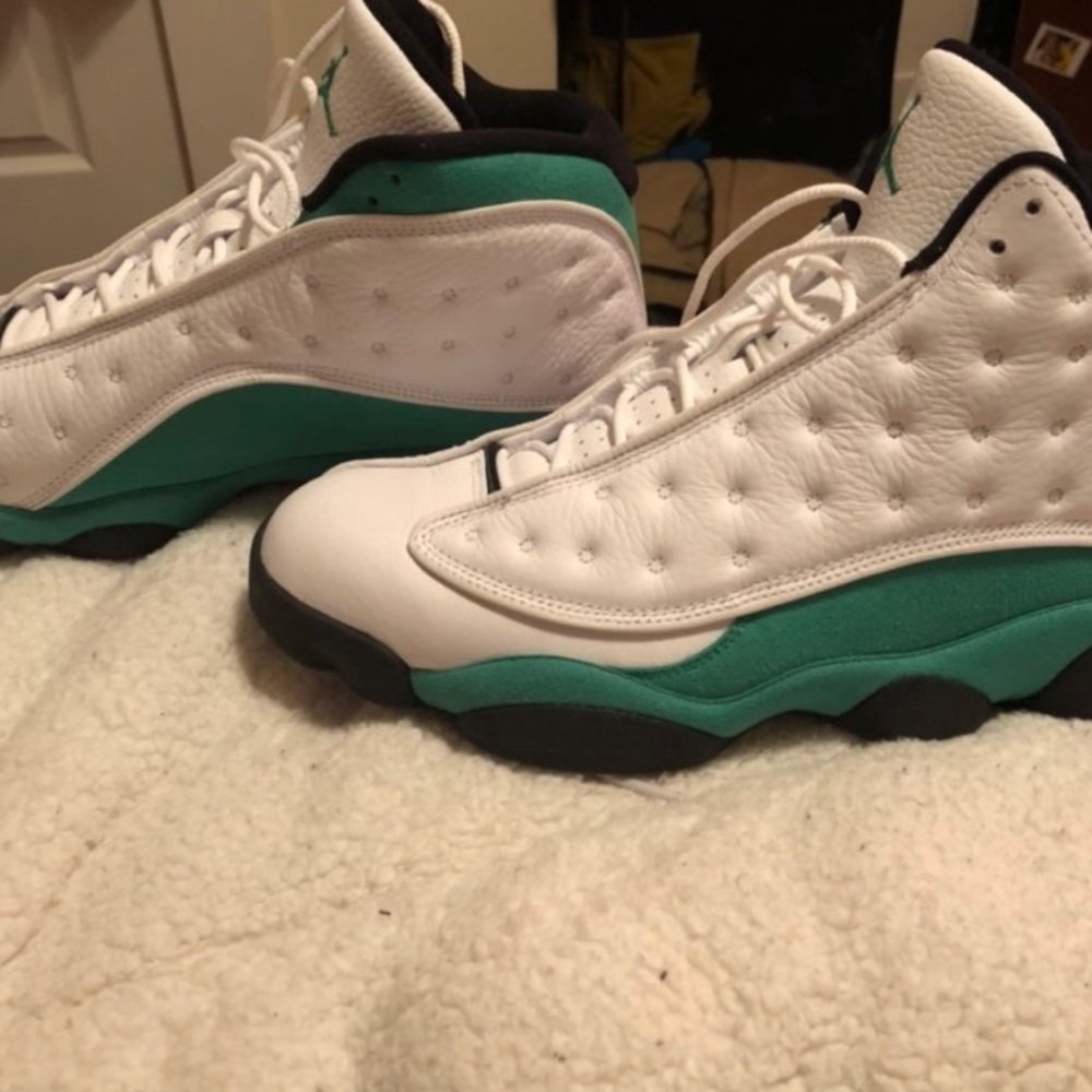 Lucky Green Jordan 13